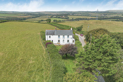 2.5 acres of House with Land for sale in Warbstow
