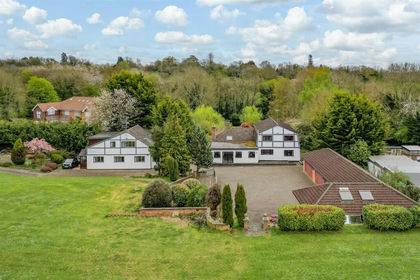 4.5 acres of Multiple Dwelling Property for sale in Welwyn