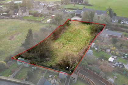 Land for sale in Weston and Weedon