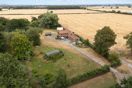 2.2 acres of House with Land for sale in Holme upon Spalding Moor