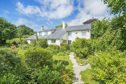 14.8 acres of Agricultural Land for sale in Havenstreet and Ashey