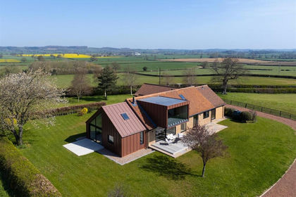 2.2 acres of House with Land for sale in Marton-cum-Moxby
