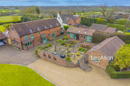 10 acres of Barn Conversion for sale in Belbroughton