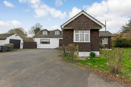 1 acre of House with Land for sale in Kingston