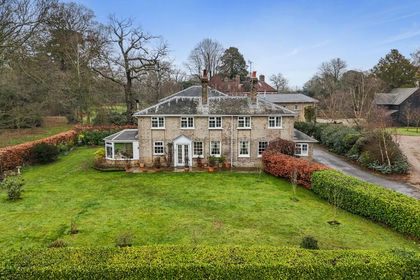 7.5 acres of Land for sale in Greenstead Green and Halstead Rural