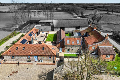 1.6 acres of Farmhouse for sale in East Ruston
