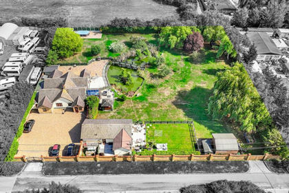 1.2 acres of House with Land for sale in Wickford