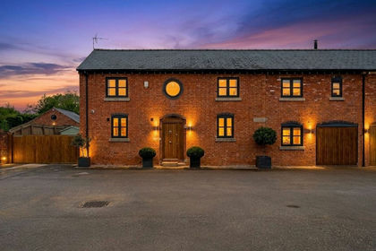 Barn Conversion for sale in Bulkeley and Ridley