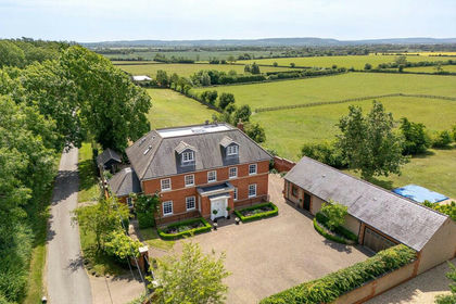 1.1 acres of Country Home for sale in Mentmore