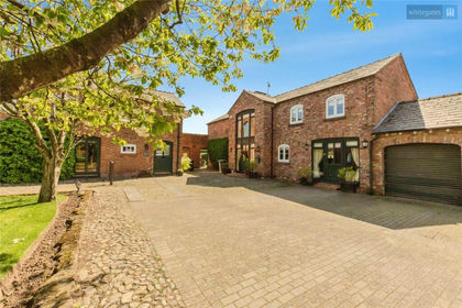 Barn Conversion for sale in Austerson