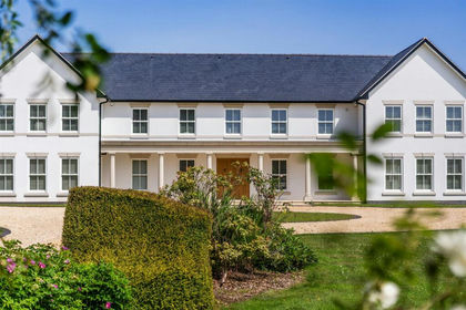 33 acres of House with Land for sale in Meriden and Solihull East