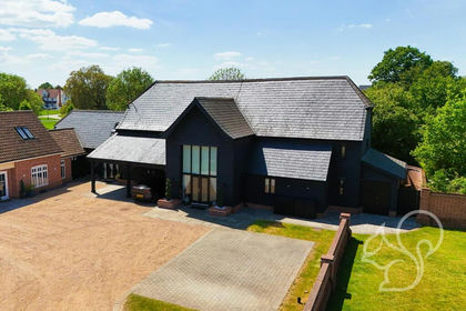 Barn Conversion for sale in Chelmer