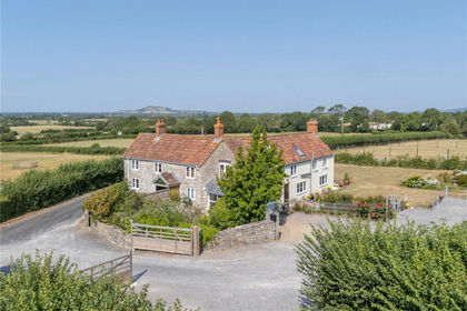 3 acres of Equestrian property for sale in Chapel Allerton