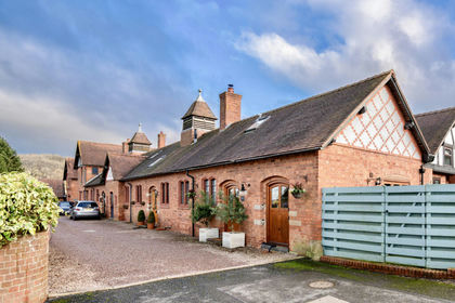Barn Conversion for sale in Abberley