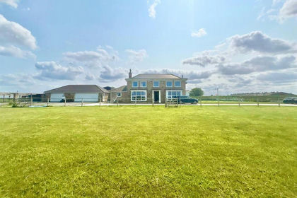 4.5 acres of Off Grid property for sale in Welwick