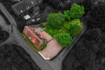Barn Conversion for sale in Hartlebury