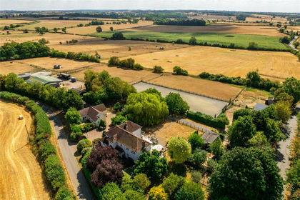 21 acres of Equestrian property for sale in Leckhampstead