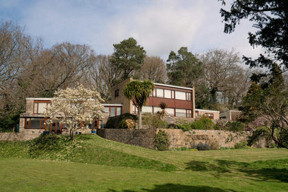 2 acres of House with Land for sale in Glastonbury