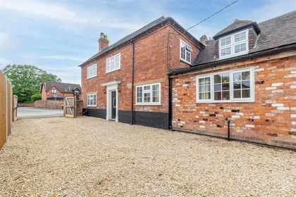Barn Conversion for sale in Kempsey