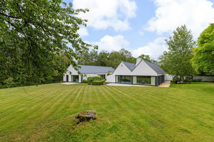 1 acre of House with Land for sale in Windsor