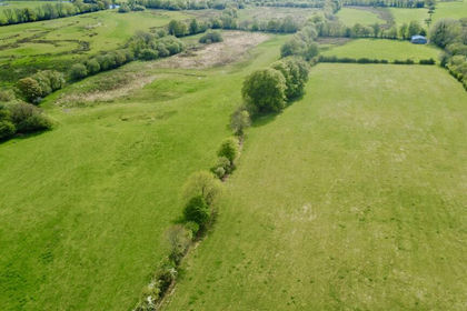 77 acres of Farm for sale in Llanddewi Brefi