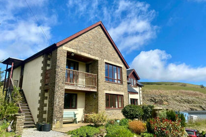 50 acres of Farm for sale in Duhonw