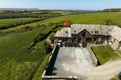 Barn Conversion for sale in Launcells