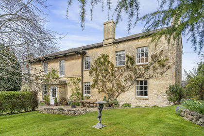 1 acre of House with Land for sale in Calne