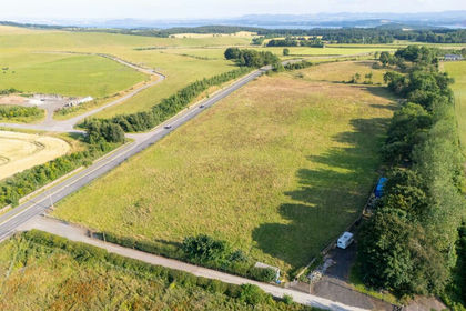 10.7 acres of Farmland for sale in Cowdenbeath and Kirkcaldy