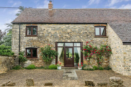 Barn Conversion for sale in Alkington