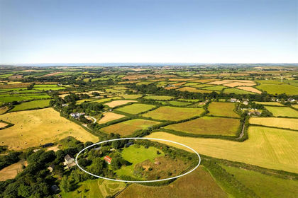 2 acres of Cottage for sale in Constantine