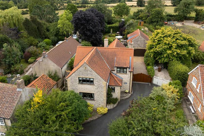 2.7 acres of House with Land for sale in Wombleton