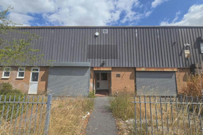 Warehouse for sale in Troed-y-rhiw