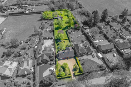 1 acres of House with Land for sale in Cookhill
