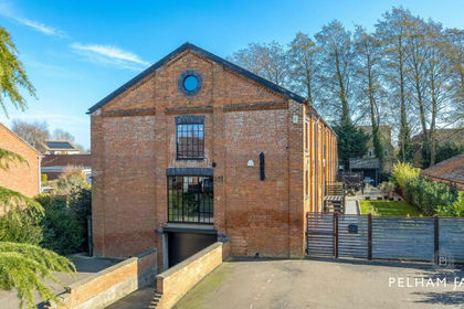 Land for sale in Peakirk