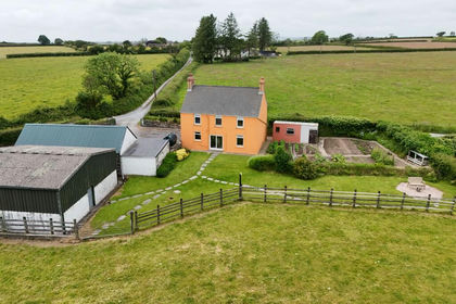 13 acres of Smallholding for sale in Llanwinio