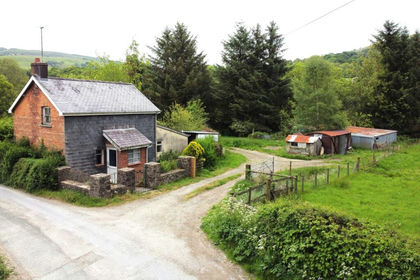 1.2 acres of Cottage for sale in Carno