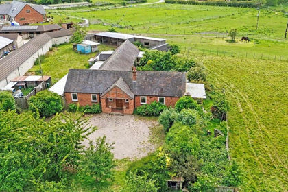 4.5 acres of House with Land for sale in Twyford and Stenson
