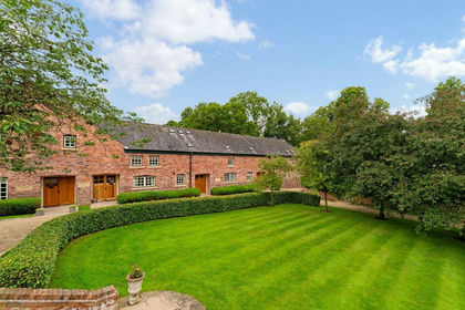 Barn Conversion for sale in Mottram St. Andrew