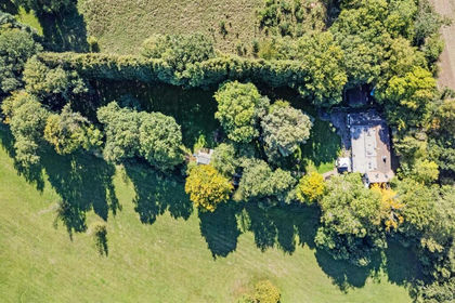 1.9 acres of House with Land for sale in Sarratt