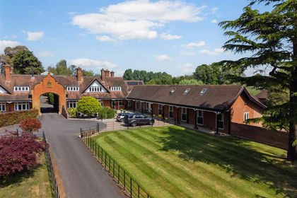 5.5 acres of Land for sale in Moreton Morrell