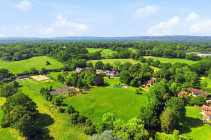 4.3 acres of House with Land for sale in Salfords and Sidlow