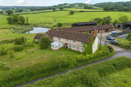 16.9 acres of Farmhouse for sale in Melbury Bubb