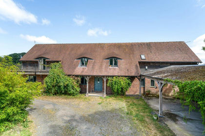 6 acres of House with Land for sale in Kingsland