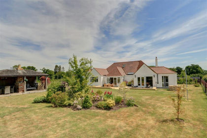 1.6 acres of House with Land for sale in St. Paul Malmesbury Without