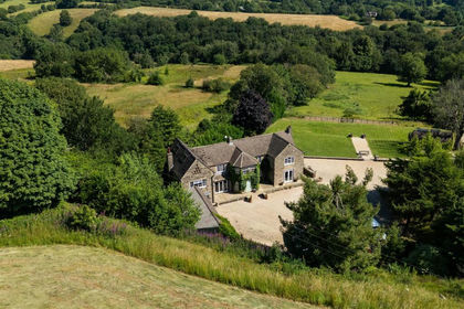 7 acres of House with Land for sale in Ashover