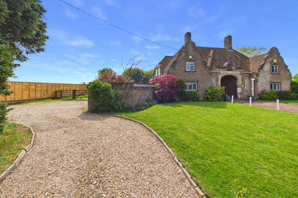 3.4 acres of Equestrian property for sale in Little Horwood