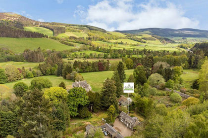 2.4 acres of Cottage for sale in Dumfriesshire, Clydesdale and Tweeddale