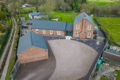 1.5 acres of House with Land for sale in Ellesmere Rural