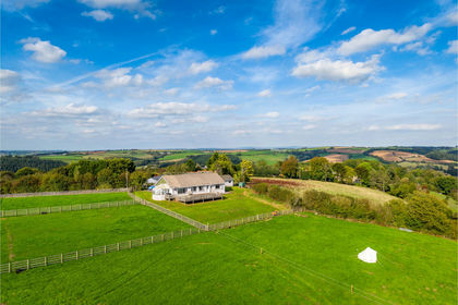 5.1 acres of House with Land for sale in Umberleigh